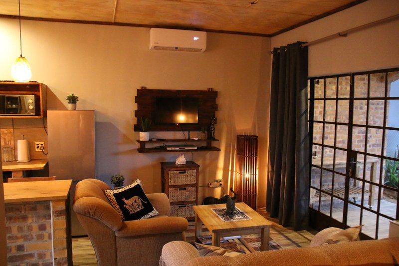 Isimuku Cottages Malelane Mpumalanga South Africa Living Room
