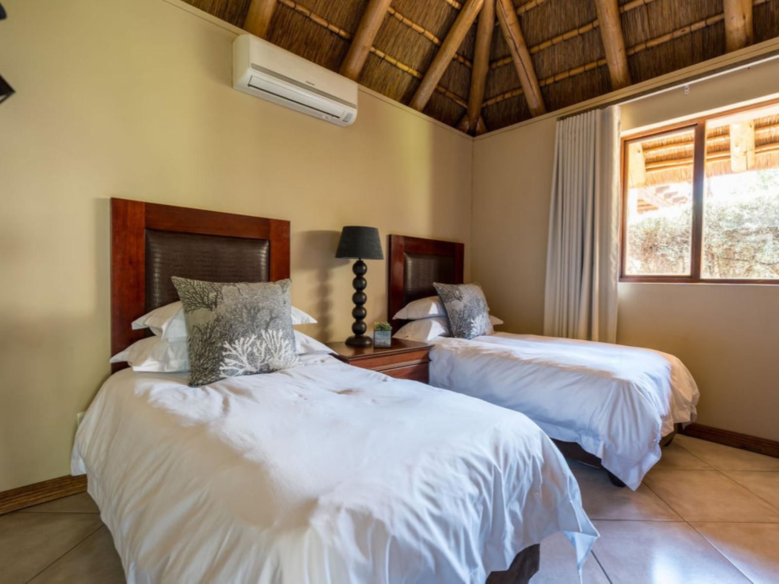 Isiphiwo Village, Self Catering Studio Apartments, Bedroom