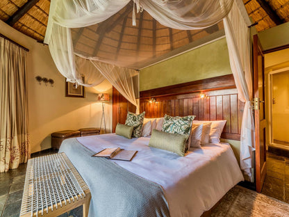 Luxury King Rondavel 3 @ Ivory Wilderness River Rock Lodge