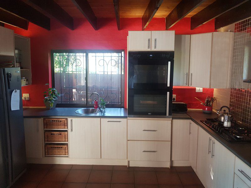 J Bay Family Home Noorsekloof Jeffreys Bay Eastern Cape South Africa Kitchen