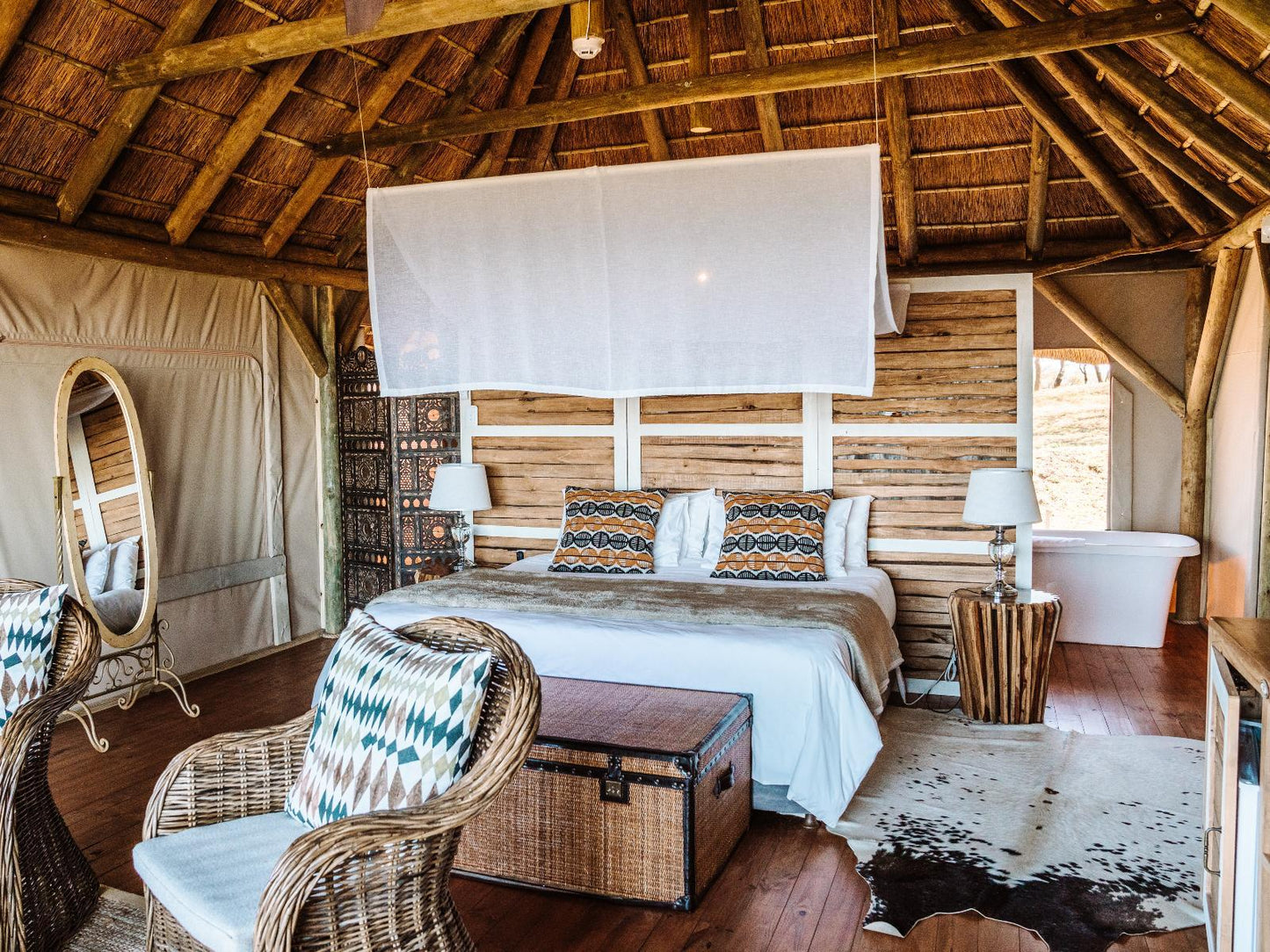 Colonial Luxury Safari Tent @ J-Bay Zebra Lodge