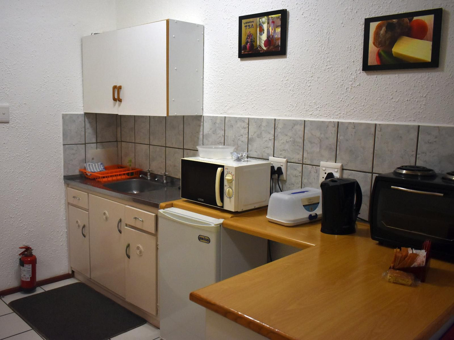 Jamaed Court Self Catering Apartments Dormehlsdrift George Western Cape South Africa Kitchen