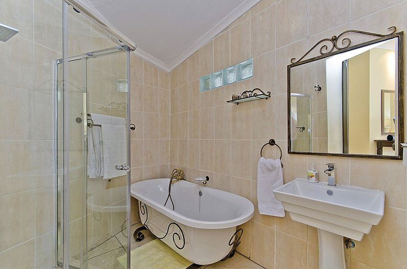 Janana Guesthouse And Conference Venue Vandia Grove Johannesburg Gauteng South Africa Unsaturated, Bathroom