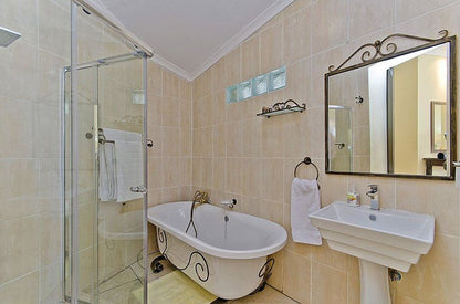 Janana Guesthouse And Conference Venue Vandia Grove Johannesburg Gauteng South Africa Unsaturated, Bathroom