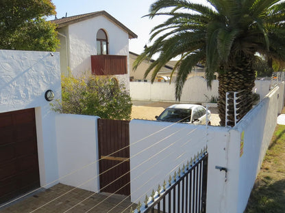 Jara Guest Lodge Blouberg Cape Town Western Cape South Africa House, Building, Architecture, Palm Tree, Plant, Nature, Wood