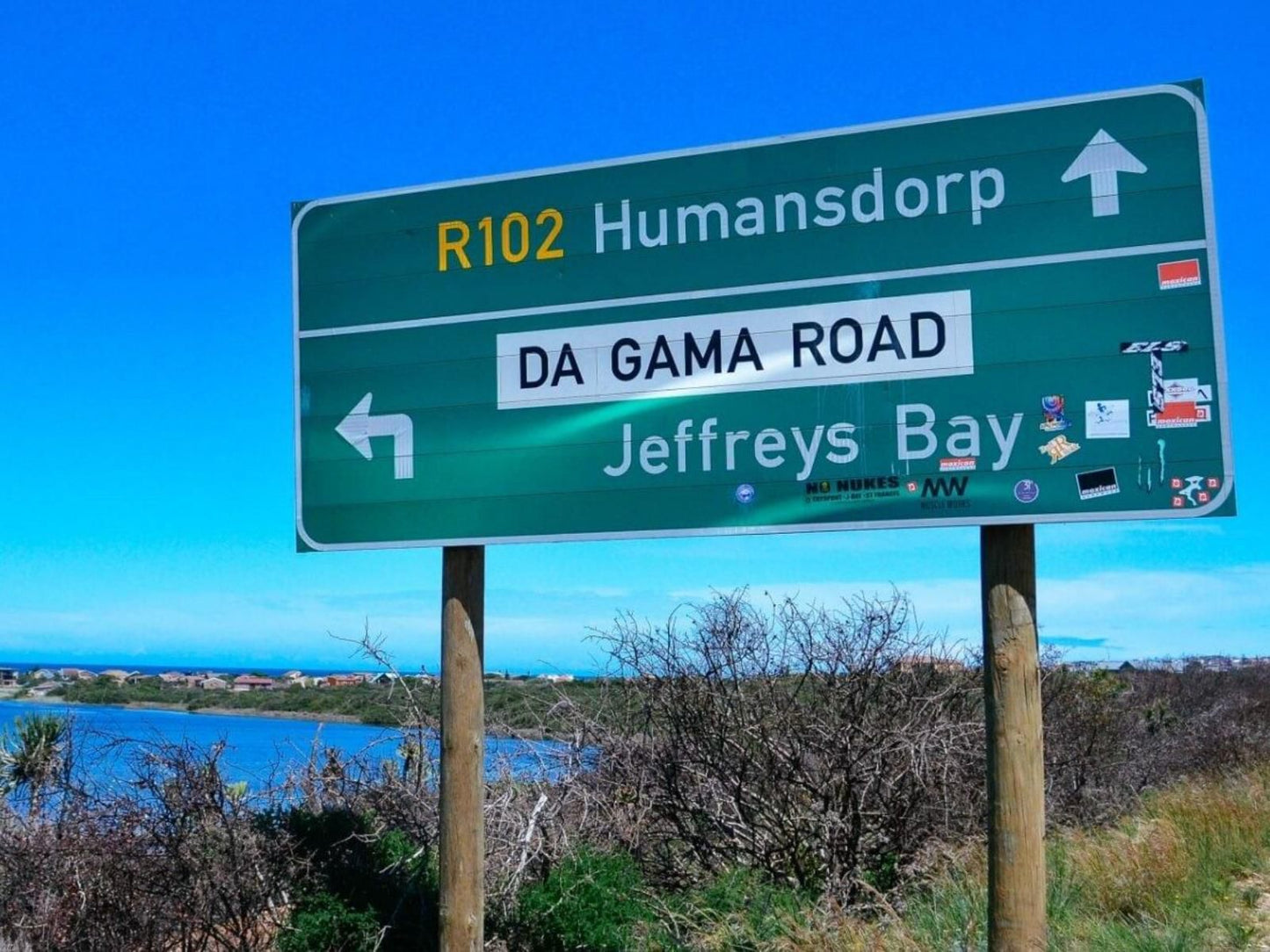 Jbay Escapes, Colorful, Sign