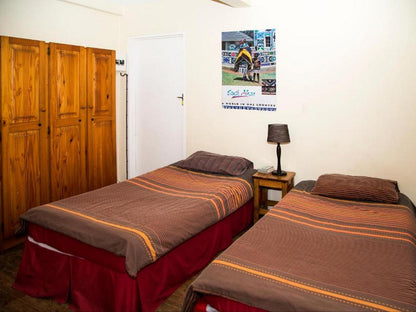 Twin Room with Shared Bathroom @ Jikeleza Backpackers