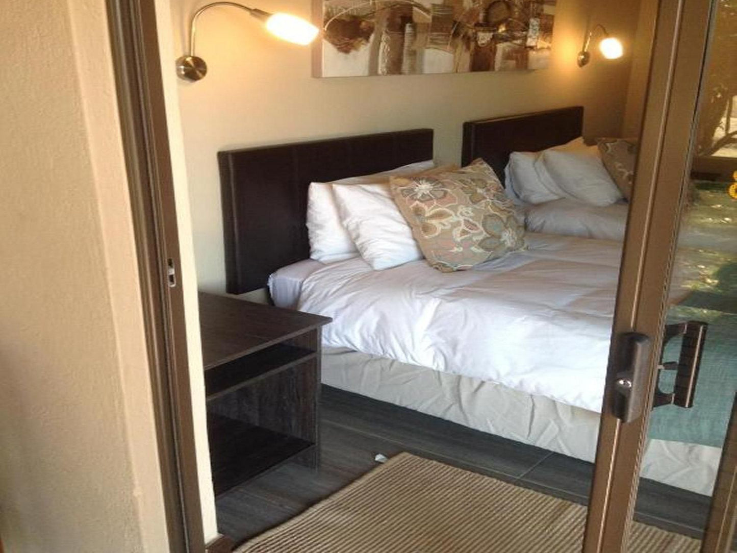 Jock Of The Bushveld Chalets, Room 4, Bedroom