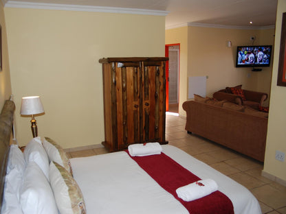 Room 3 - Executive Family Suite @ Journey's Inn Africa