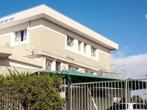 Self Catering Apartment 2- 2 Bed @ Julina's Guest House