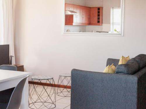 Self Catering Apartment 8 - 2 Bed @ Julina's Guest House