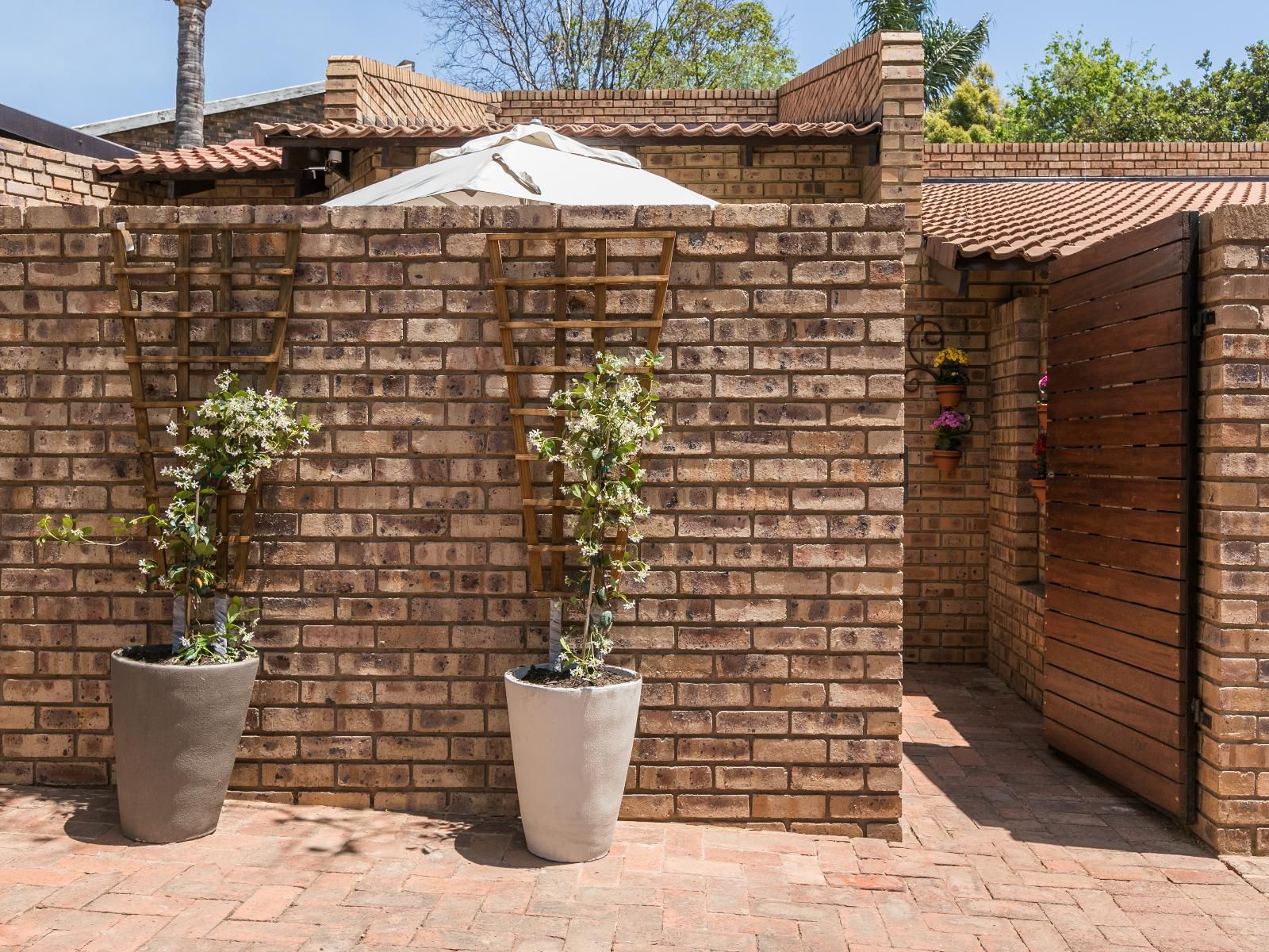 Just Home Apartment Moreleta Park Pretoria Tshwane Gauteng South Africa House, Building, Architecture, Wall, Brick Texture, Texture, Garden, Nature, Plant