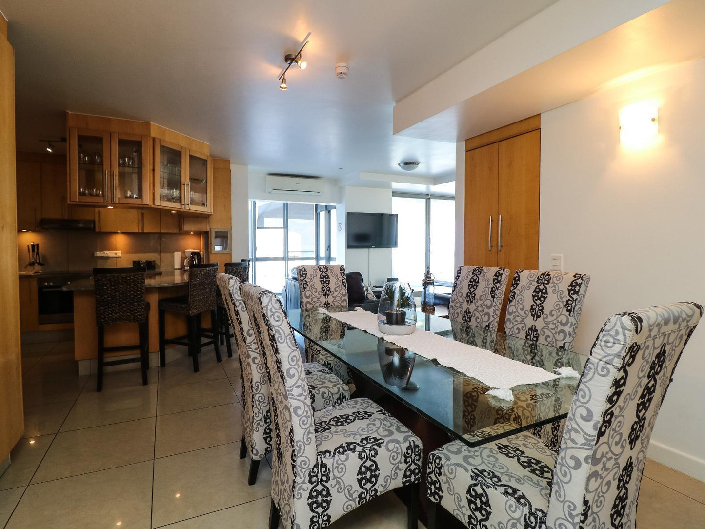 1401 Hibernian Towers Self Catering @ Just Property