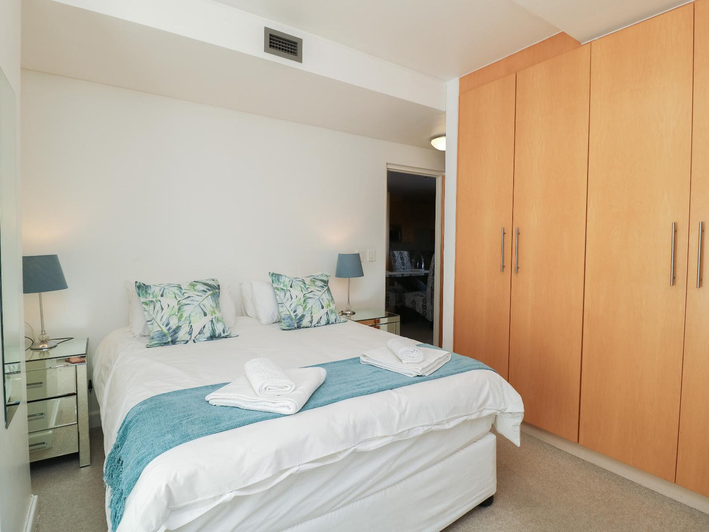 1401 Hibernian Towers Self Catering @ Just Property