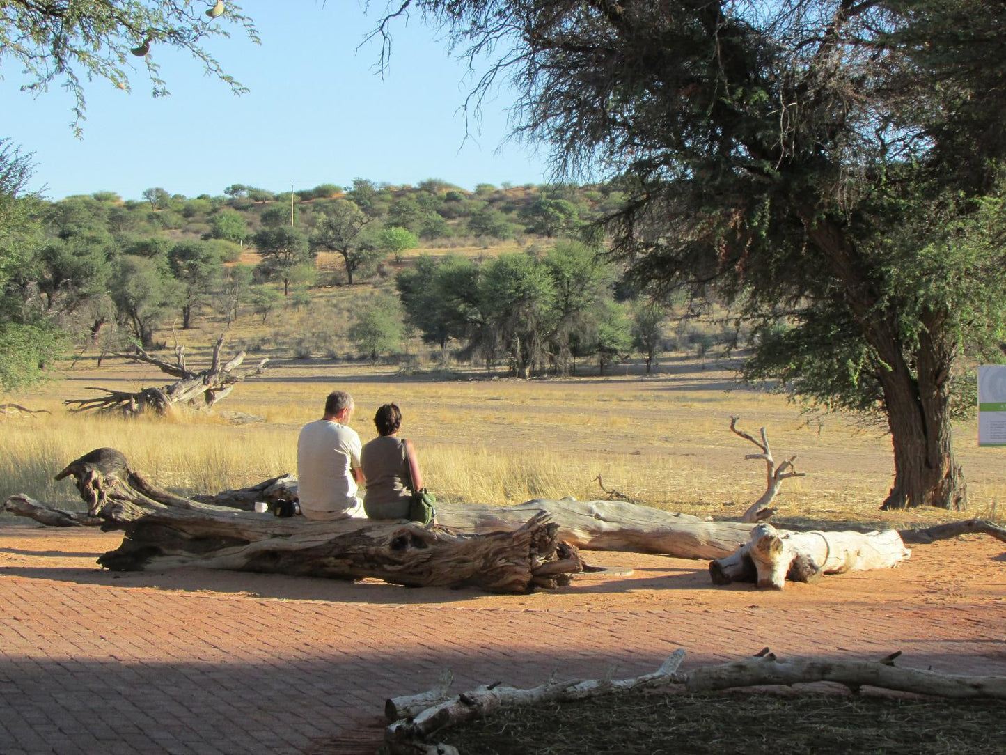 Kalahari Game Lodge, Person