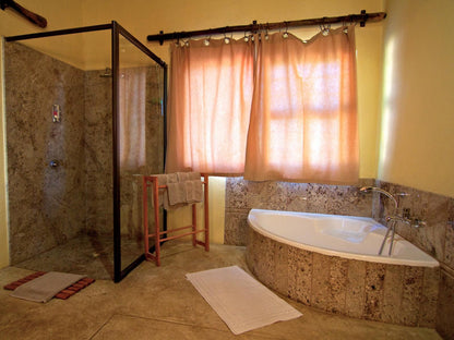 Kashana Namibia, Luxury Family Bungalow, Colorful, Bathroom