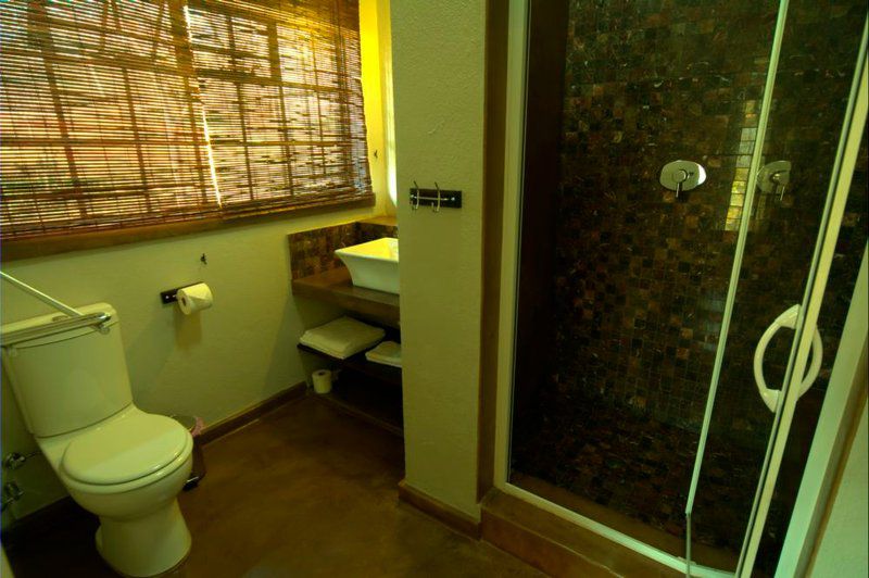 Kata Charis Lakeside Lodge Hazyview Mpumalanga South Africa Colorful, Bathroom