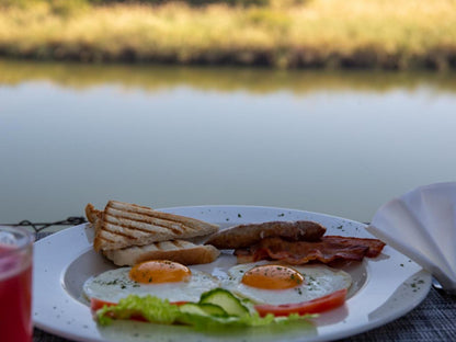 Kayova River Lodge, Food