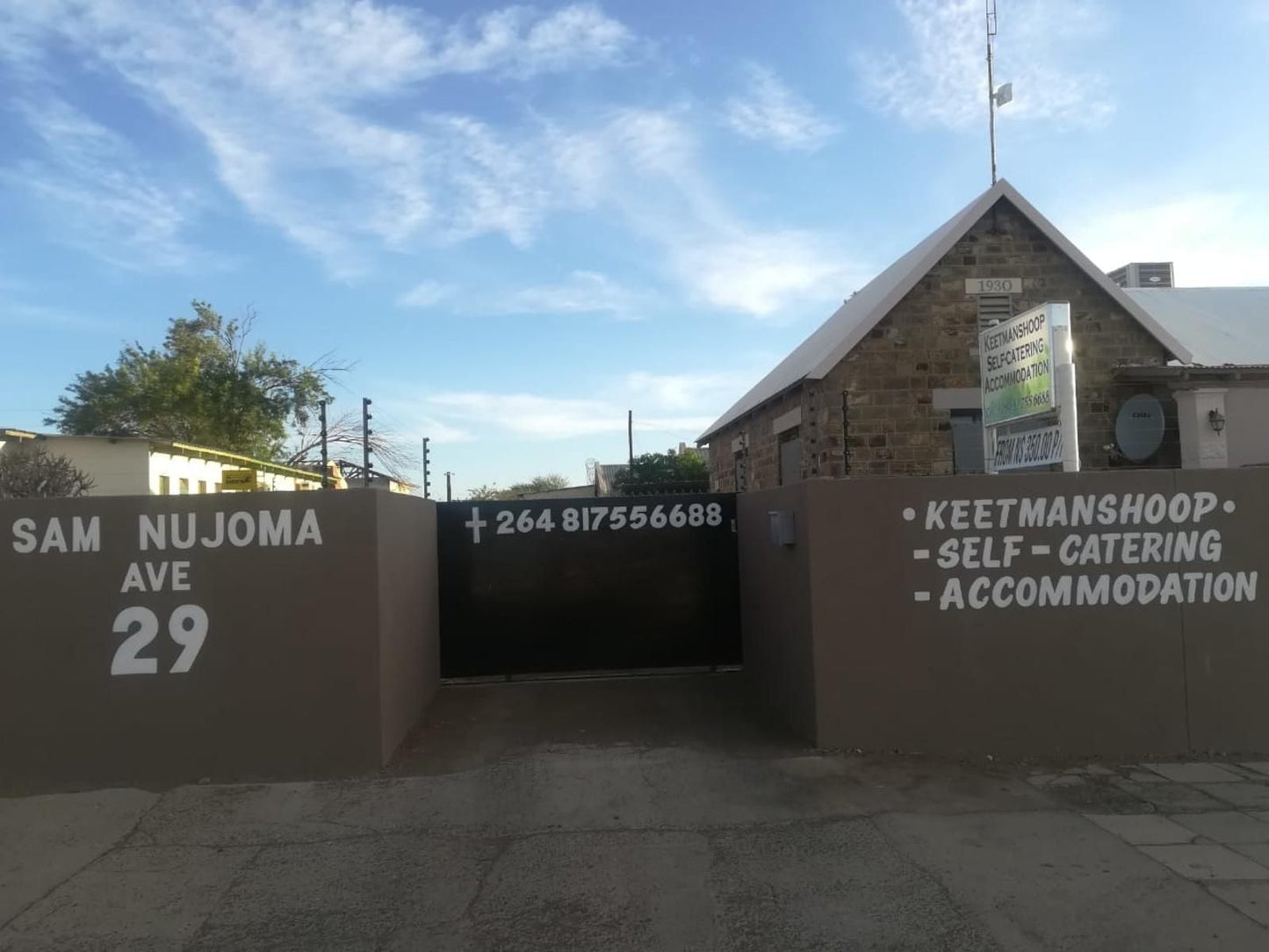 Keetmanshoop Self-Catering Accommodation, Sign