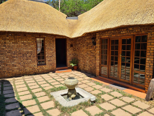 Deluxe Double Room with Bath & Shower @ Khaya Africa