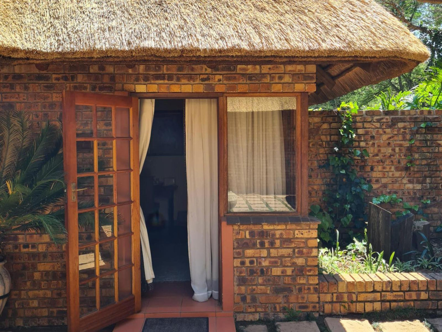 Double Room with Shower and Bath @ Khaya Africa