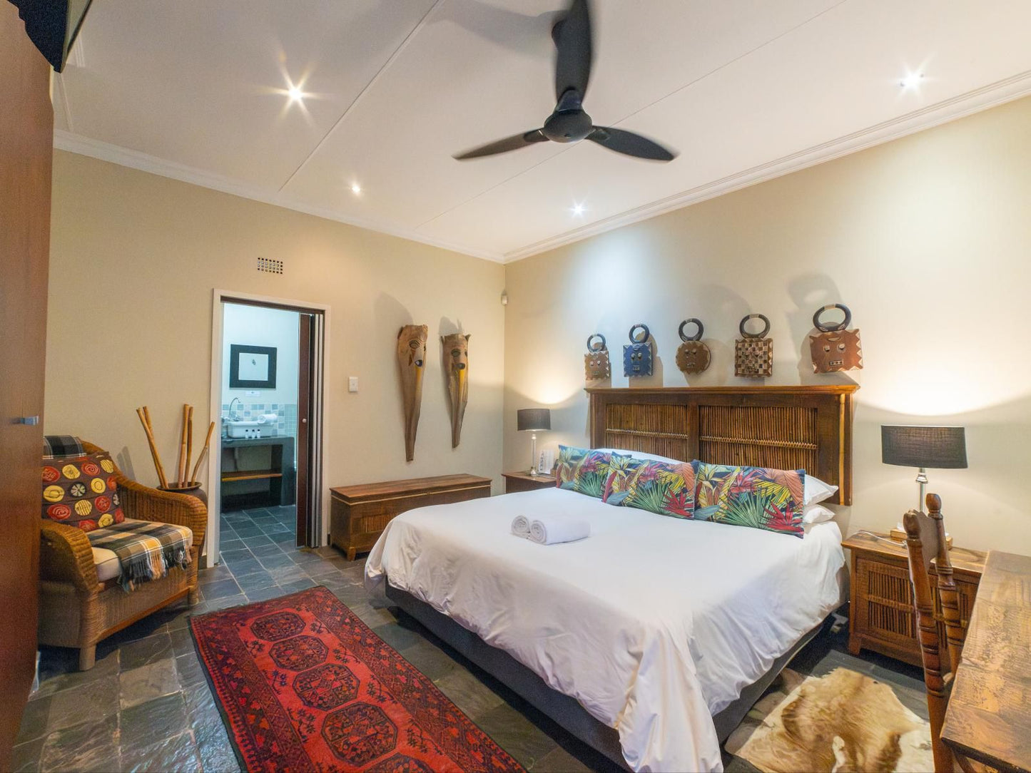 Khayamanzi Guesthouse, Superior Double Room, Bedroom