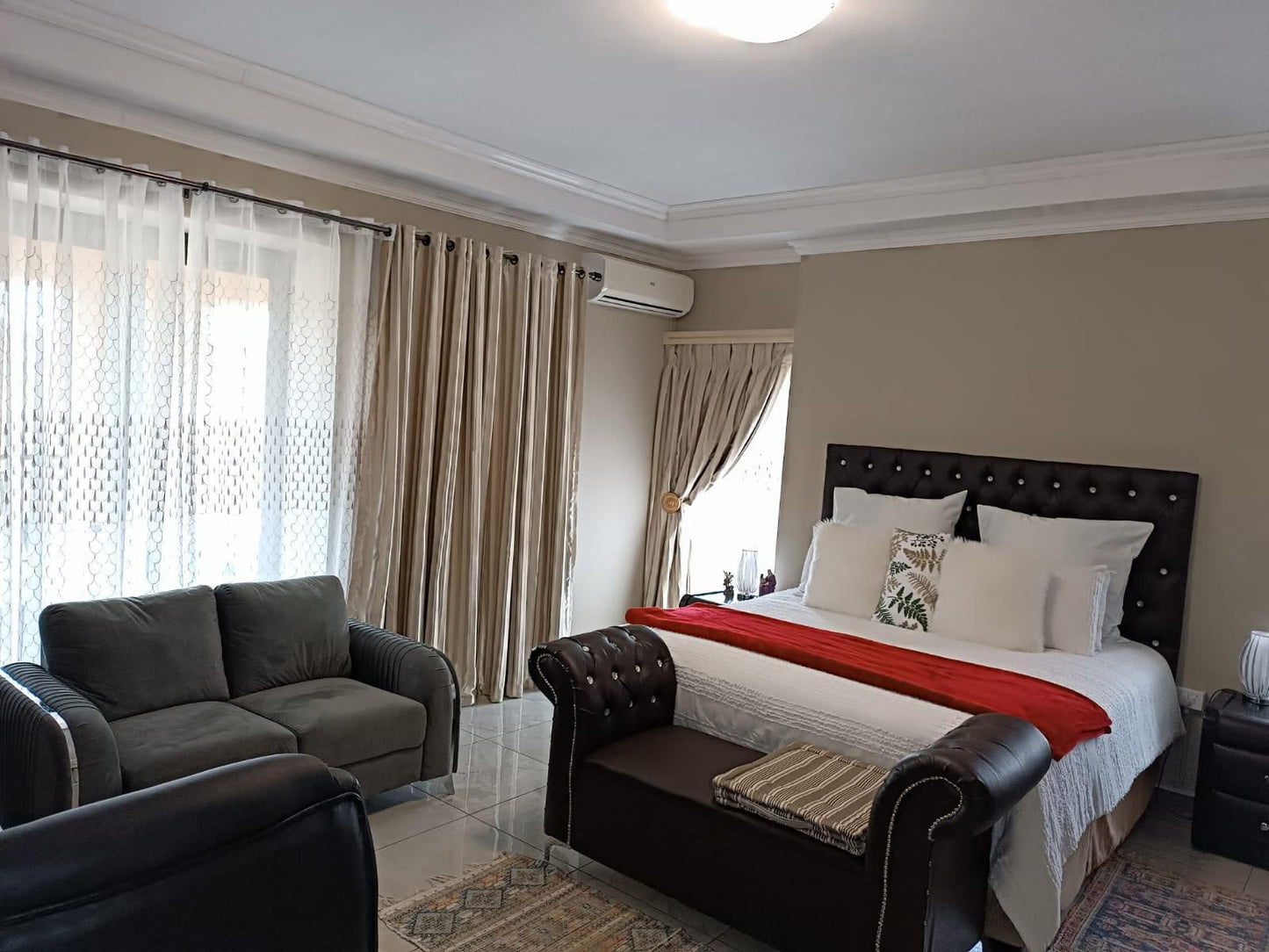 Khutso Boutique Hotel, Presidential Suite, Unsaturated