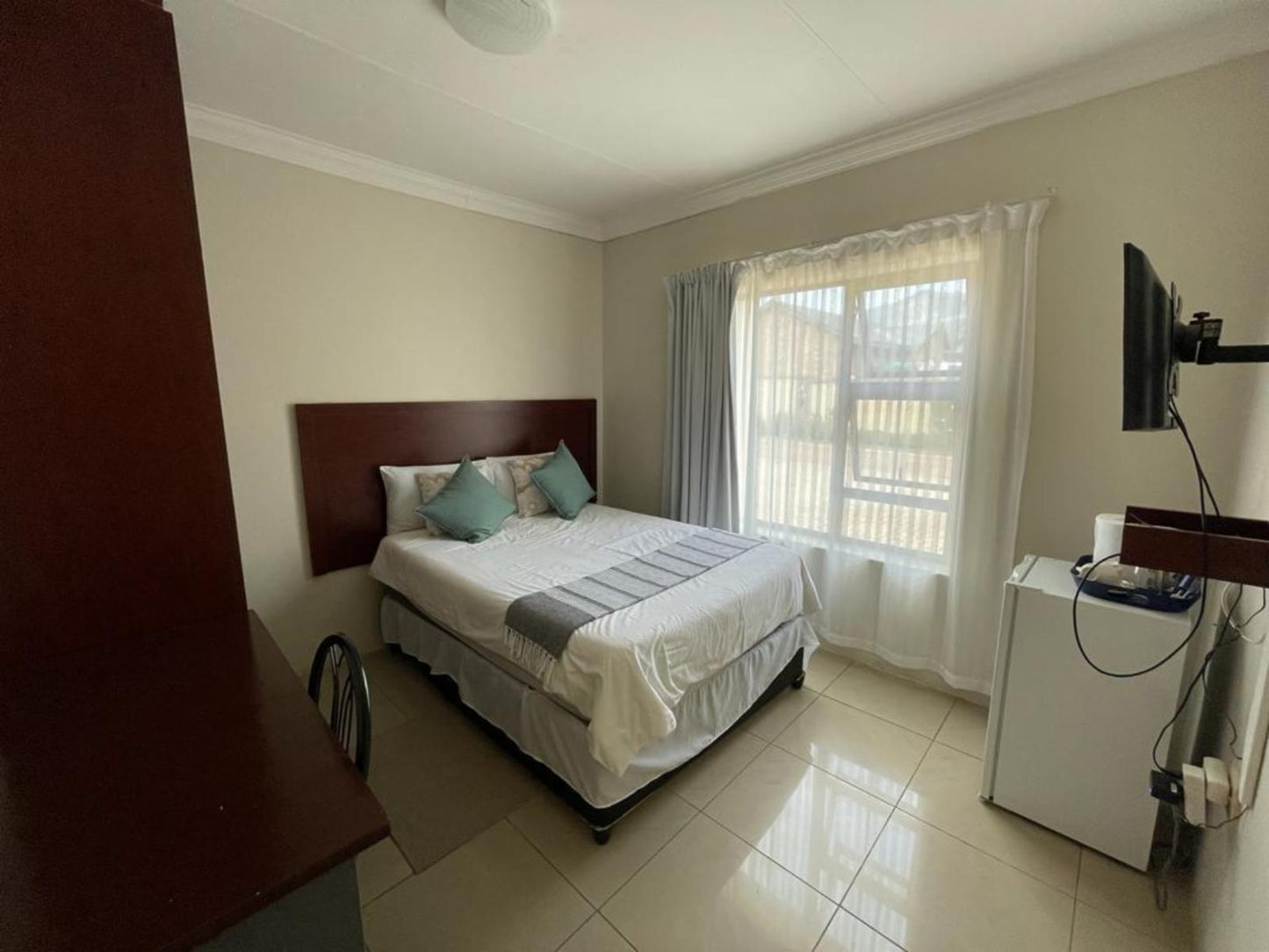 Deluxe Double Room @ Khutsong Guesthouse