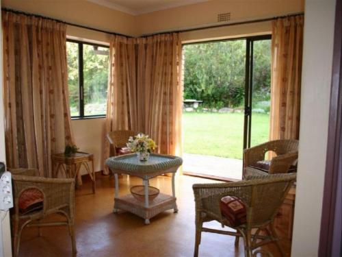 Two Bedroom Apartment @ Kierie Kwaak Self-Catering Cottages