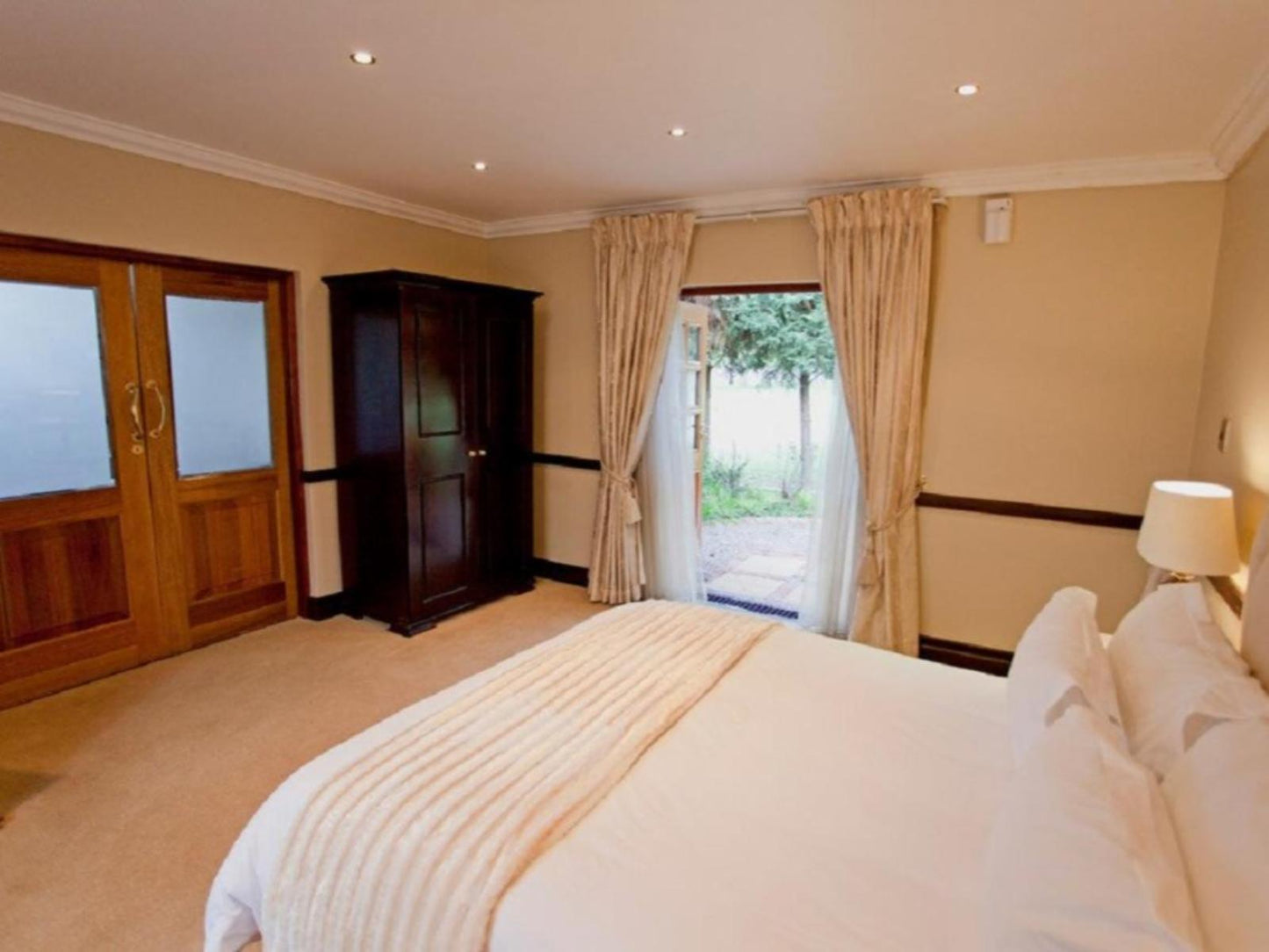 VIP Suites @ Kievits Kroon Country Estate