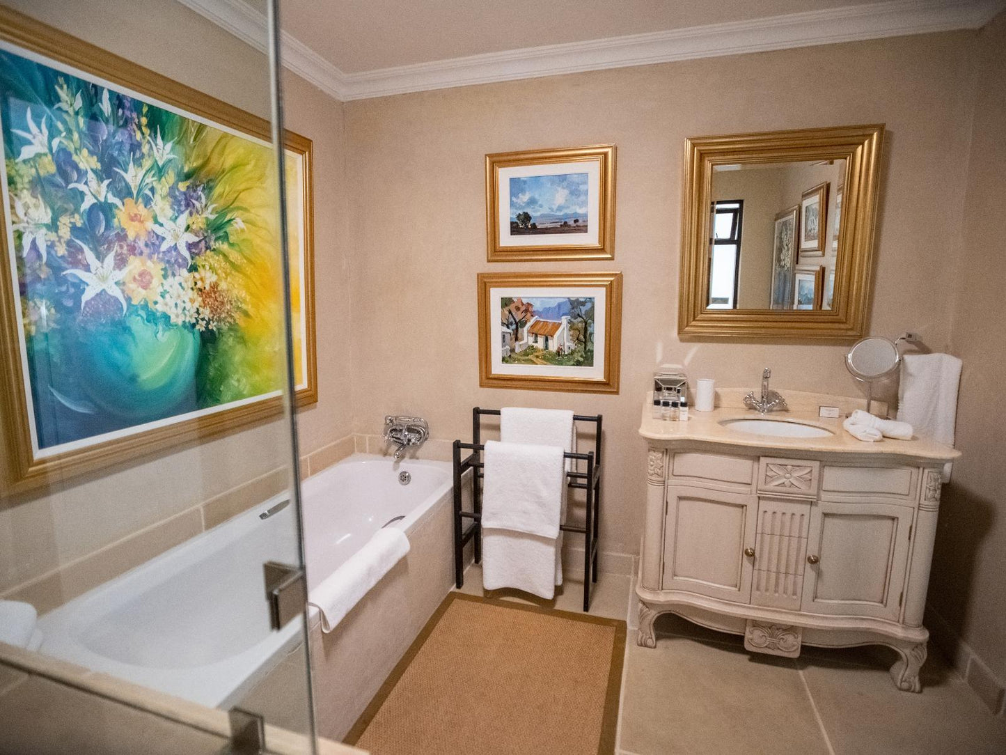 Ruaan - Luxury Suite @ Kilima Franschhoek