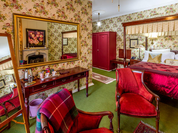 King Deluxe Suite @ Kilmorna Manor Guest House & Private Nature Reserve