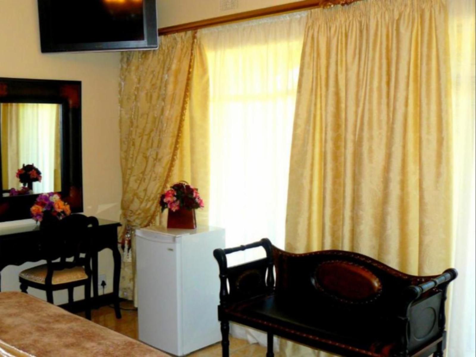 Kimberley Manor Guesthouse, 6. Luxury Room with Balcony View