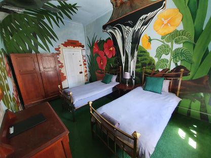 Rm9-Twin Non En suite @ Kimbo Lodge Backpackers