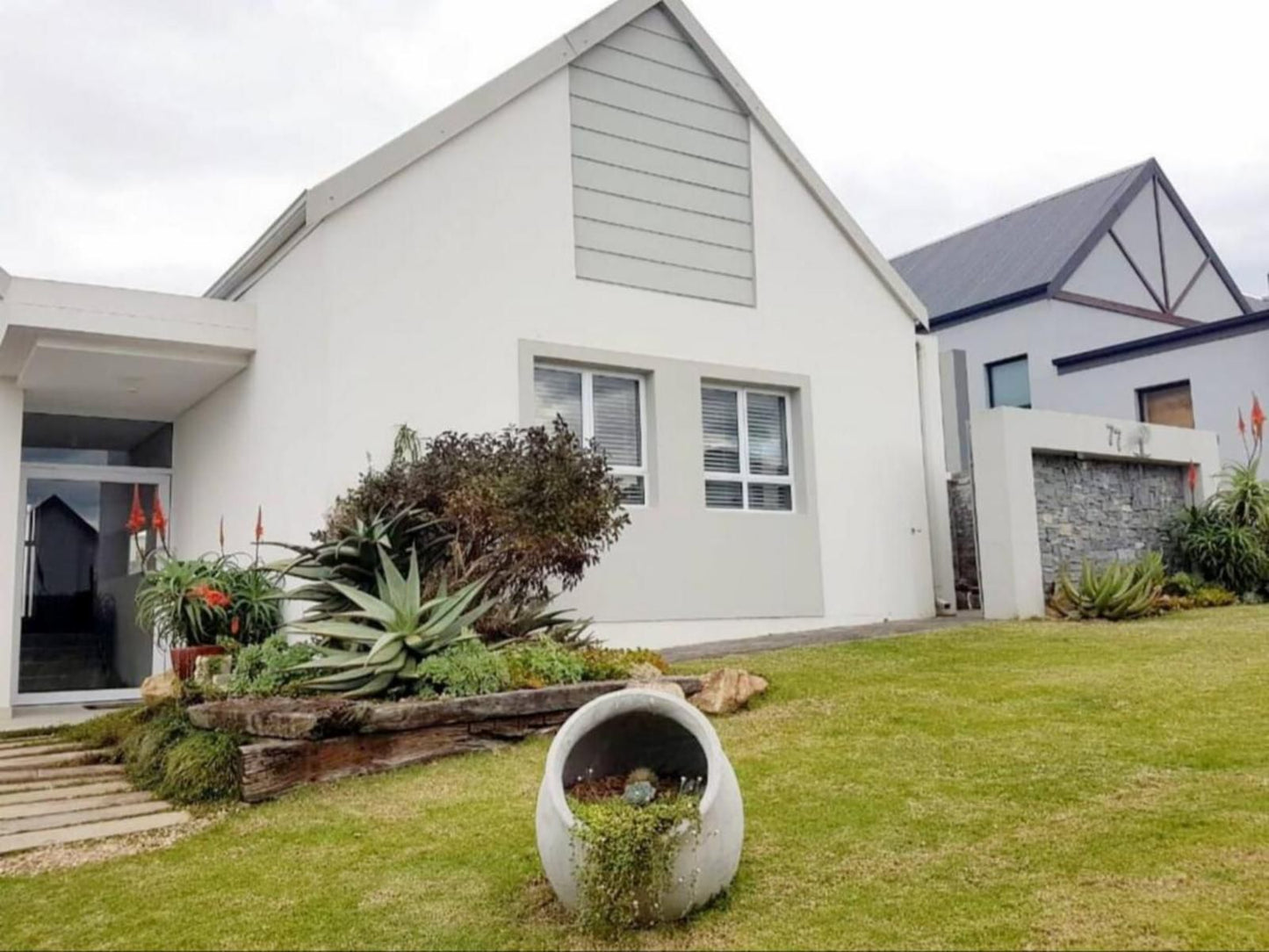 Kingsgate Houses, House, Building, Architecture, Window