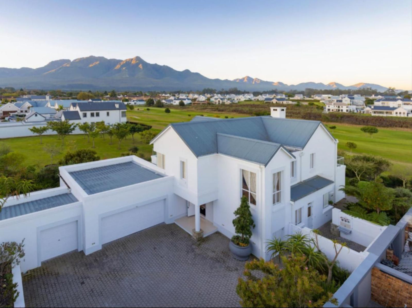 Kingsgate Houses, House, Building, Architecture, Mountain, Nature