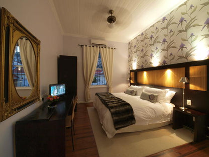 Classic Double Rooms @ Kingslyn Boutique Guest House