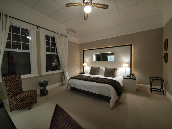 Classic Double Rooms @ Kingslyn Boutique Guest House