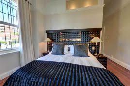 Suites with extra Lounge @ Kingslyn Boutique Guest House