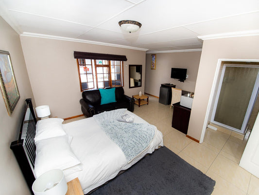 Double Room @ Kleinplasie Gastehuis