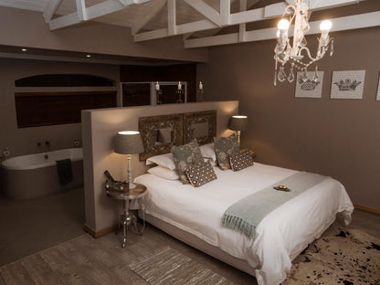 Klip En Kristal Guest House, Luxury Double or Twin Beds, Sepia Tones, Bedroom