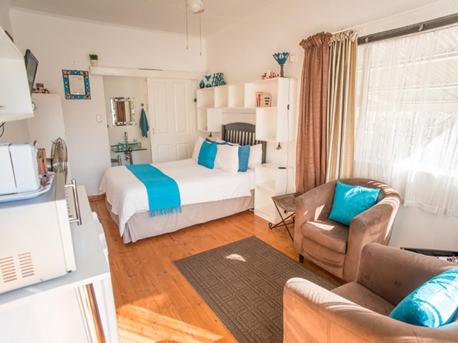 Knock Out View Clarens, ROOM ONLY - NO VIEW - Double bed, Bedroom