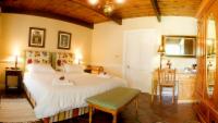 Standard Patio Room King or Twin @ Knorhoek Guest House & Wines