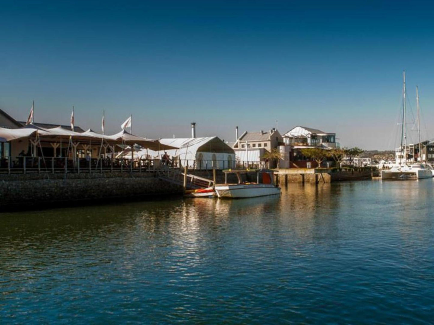 Dreamer @ Knysna Houseboats