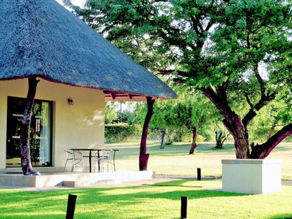 Luxury 2 bedroom Cottage @ Komati River Chalets