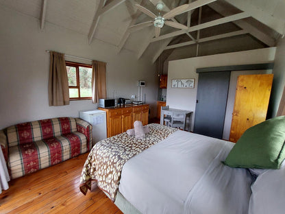 Warthog Cabin - Self-Catering @ Kragga Kamma Game Park