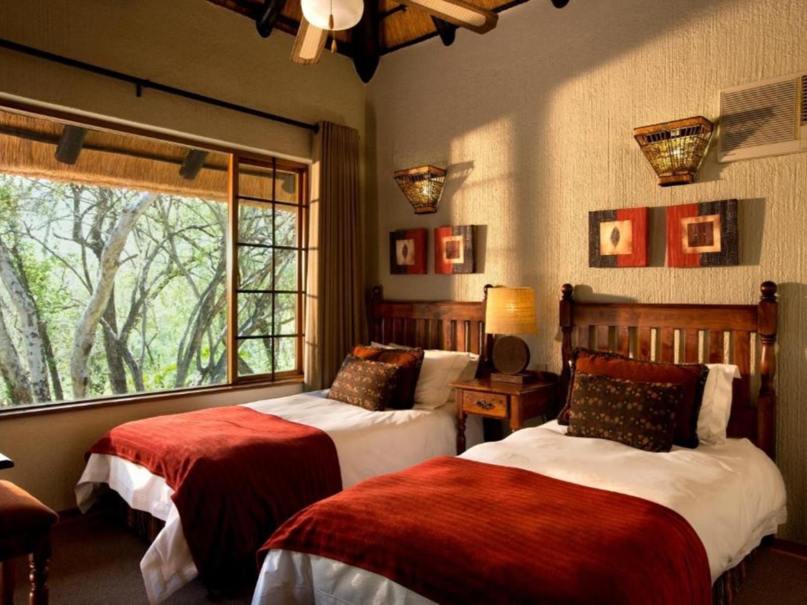 Kruger Park Lodge, 4 Bedroom Chalet, Bedroom