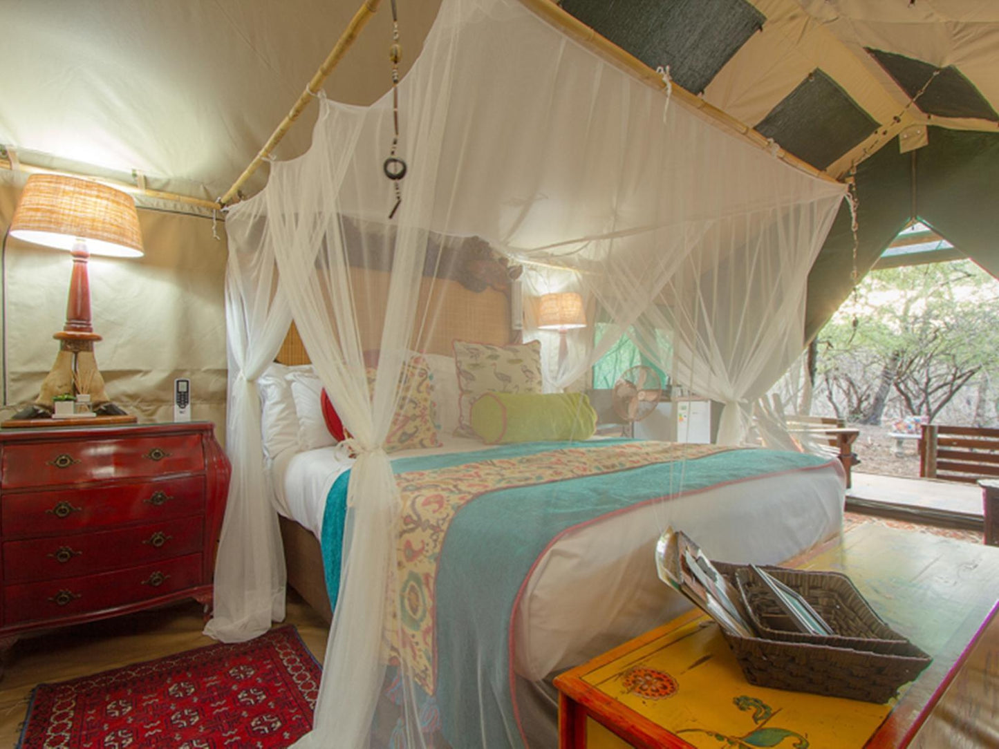 Giraffe - Tent @ Kruger Wielewaal Rest Camp