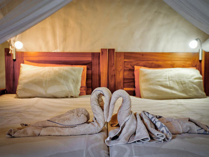 Kubu Safari Lodge, Luxury Suite, Bedroom