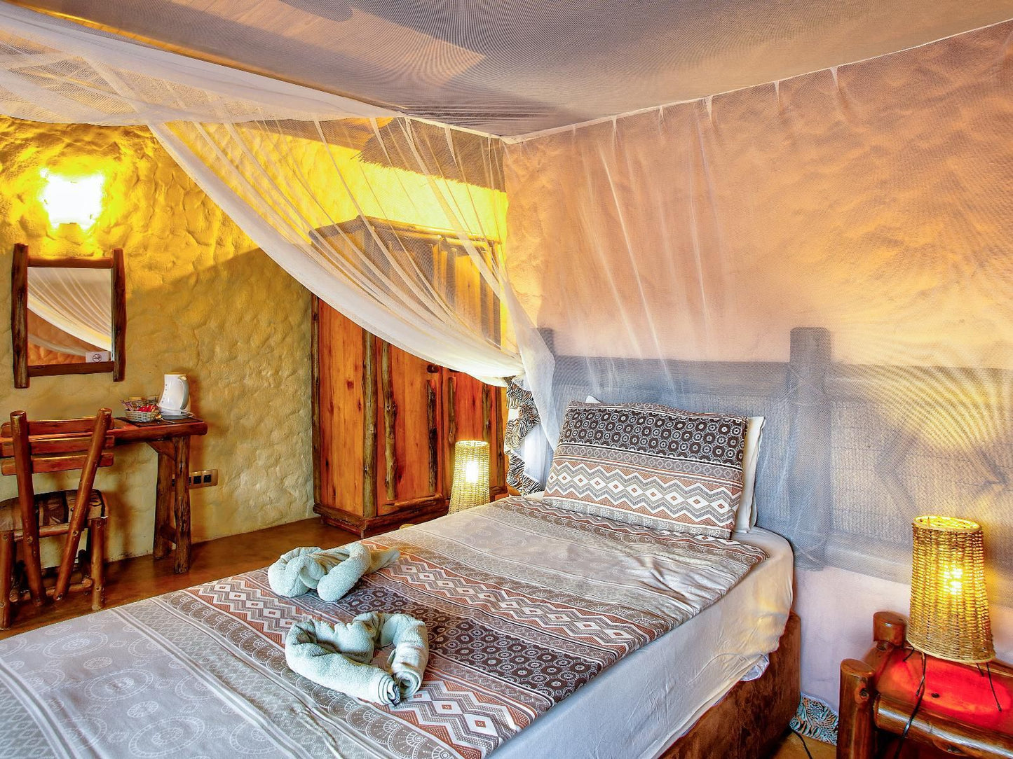 Kubu Safari Lodge, Standard Suite, Bedroom